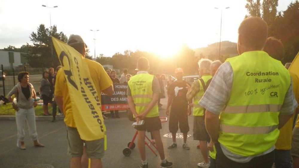 Manifestation d’éleveurs de la Coordination rurale le 1er juillet 2016 à La Talaudière (42) pour défendre l’élevage. © Coordination rurale